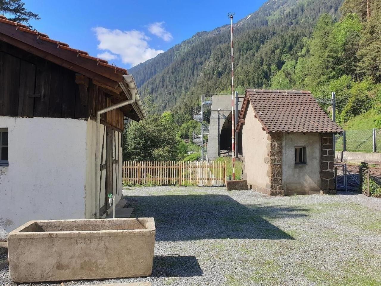 Bahnwaerterhaus Eggwald Villa Wassen Exteriör bild