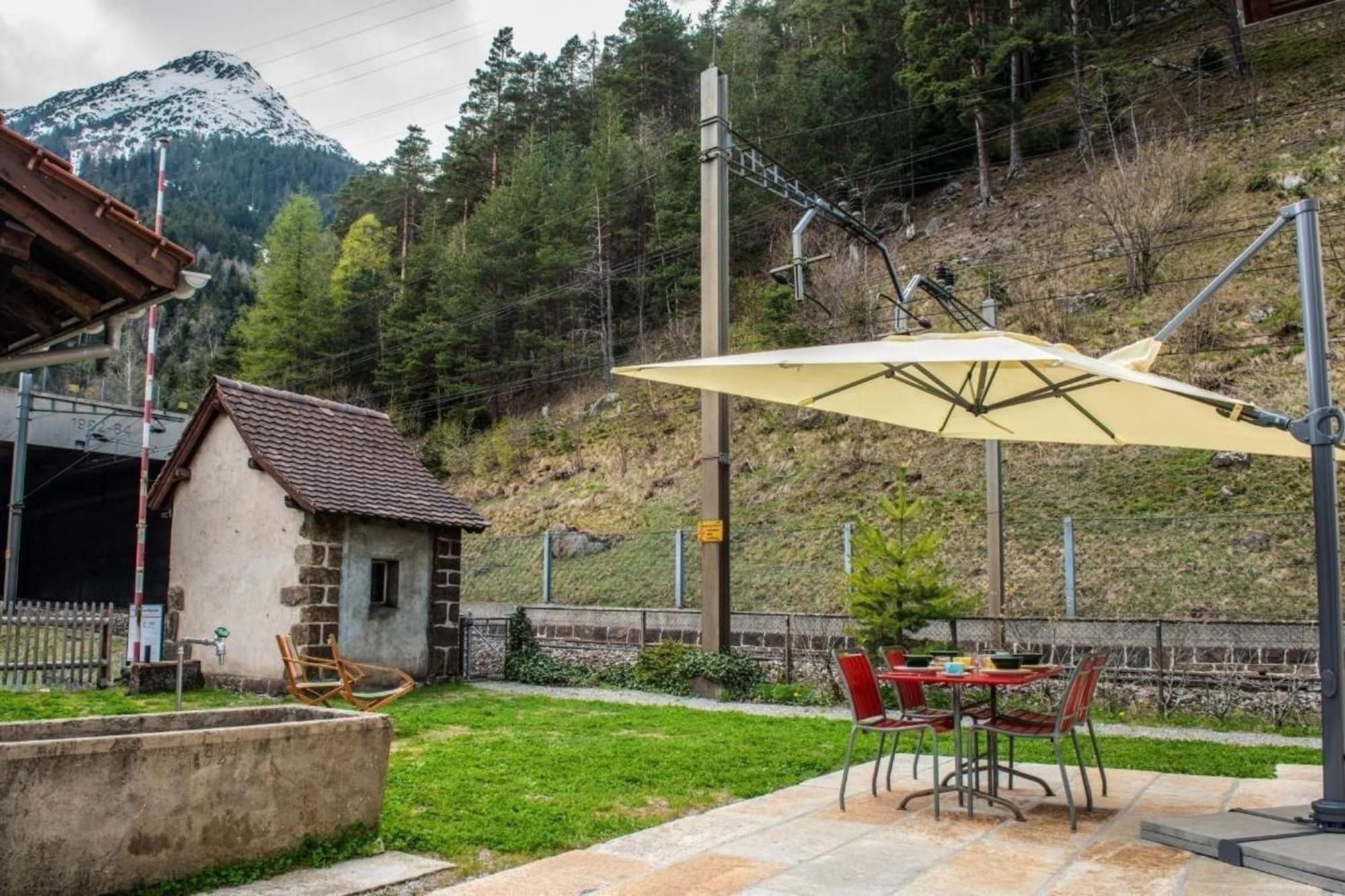 Bahnwaerterhaus Eggwald Villa Wassen Exteriör bild