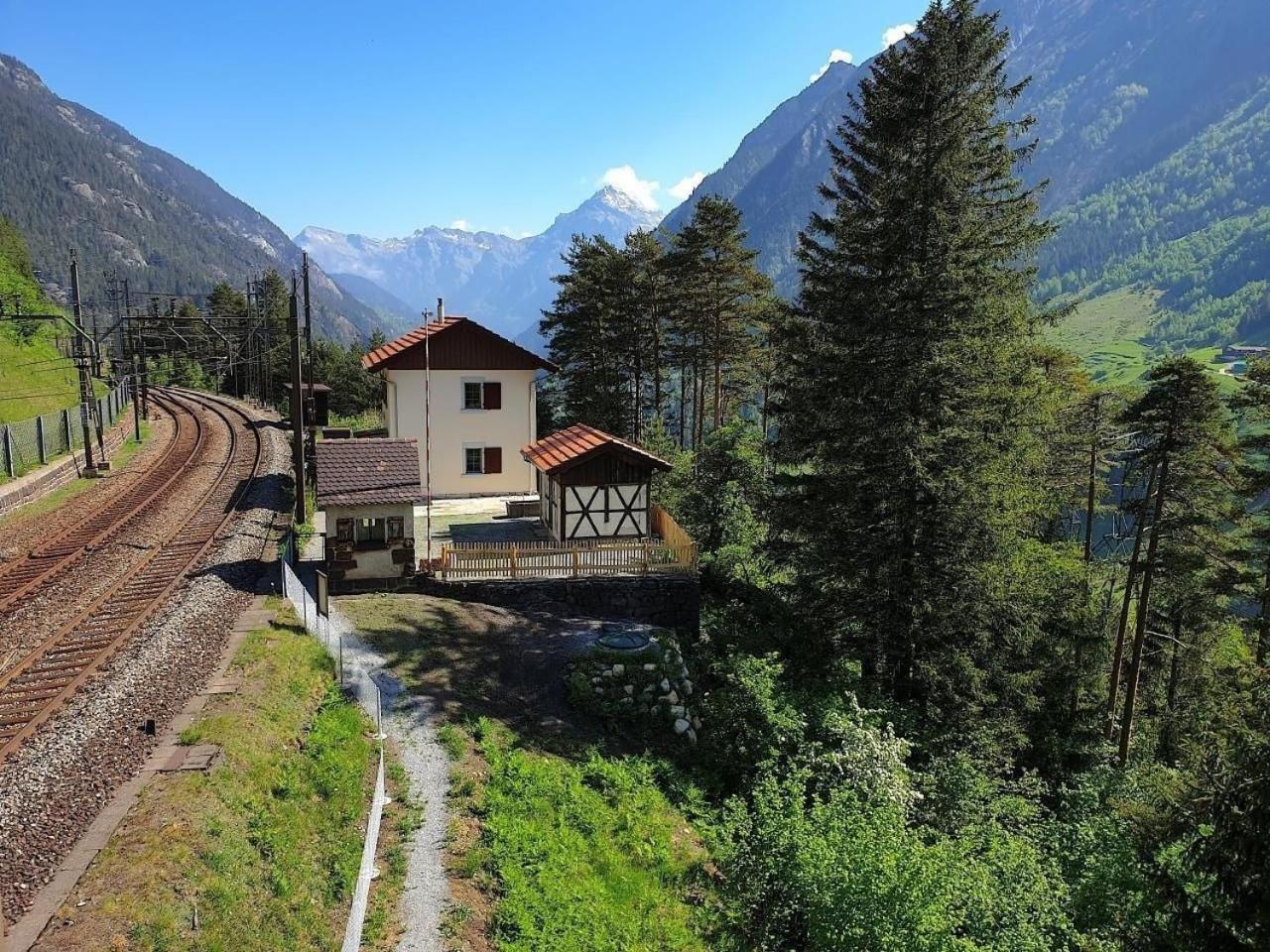 Bahnwaerterhaus Eggwald Villa Wassen Exteriör bild