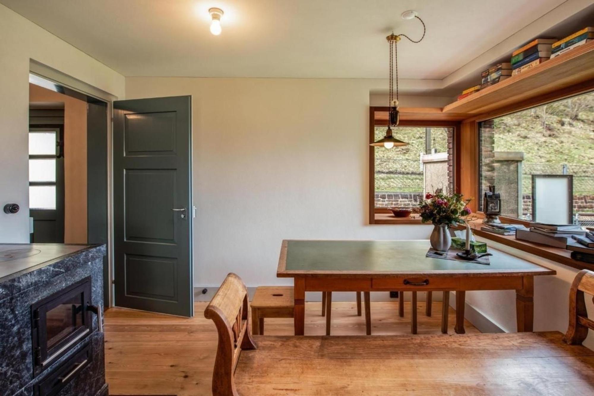 Bahnwaerterhaus Eggwald Villa Wassen Exteriör bild